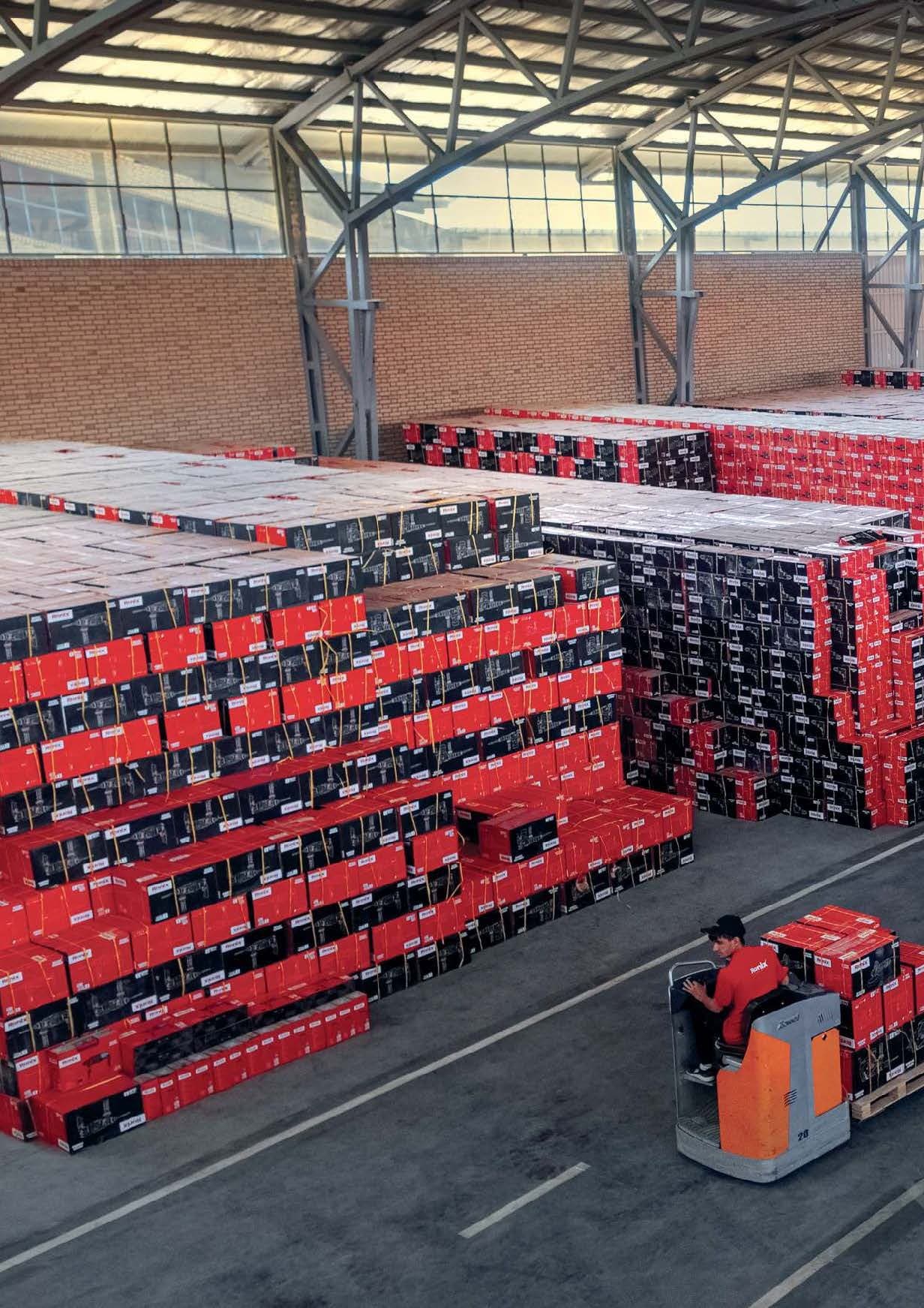Ronix central warehouse — power tools stocked for distribution
